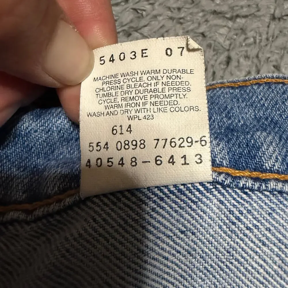 Vintage Levi’s 540 Jeans Men’s 40 x30 Blue Relaxed Denim Brown Tab 90s